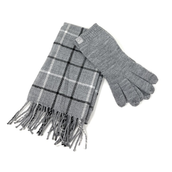 Calvin Klein Accessories - Calvin Klein 2 piece set